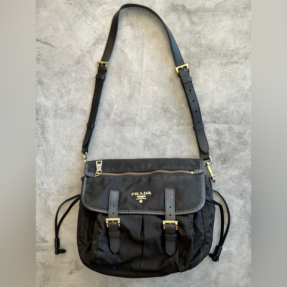 Authentic Prada Zip Pocket Tessuto+Saffiano Nero Adjustable Crossbody Bag